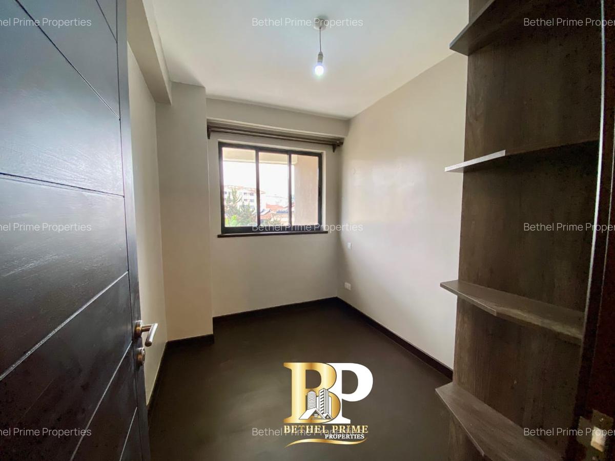 3 Bed Apartment with En Suite in Lavington - 7