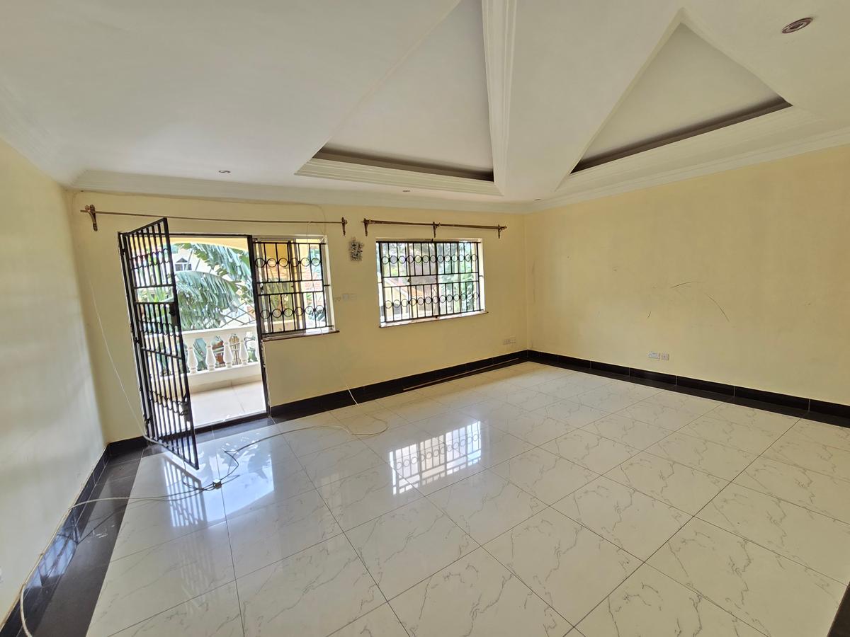 4 Bed Townhouse with En Suite at Chalbi Drive - 3