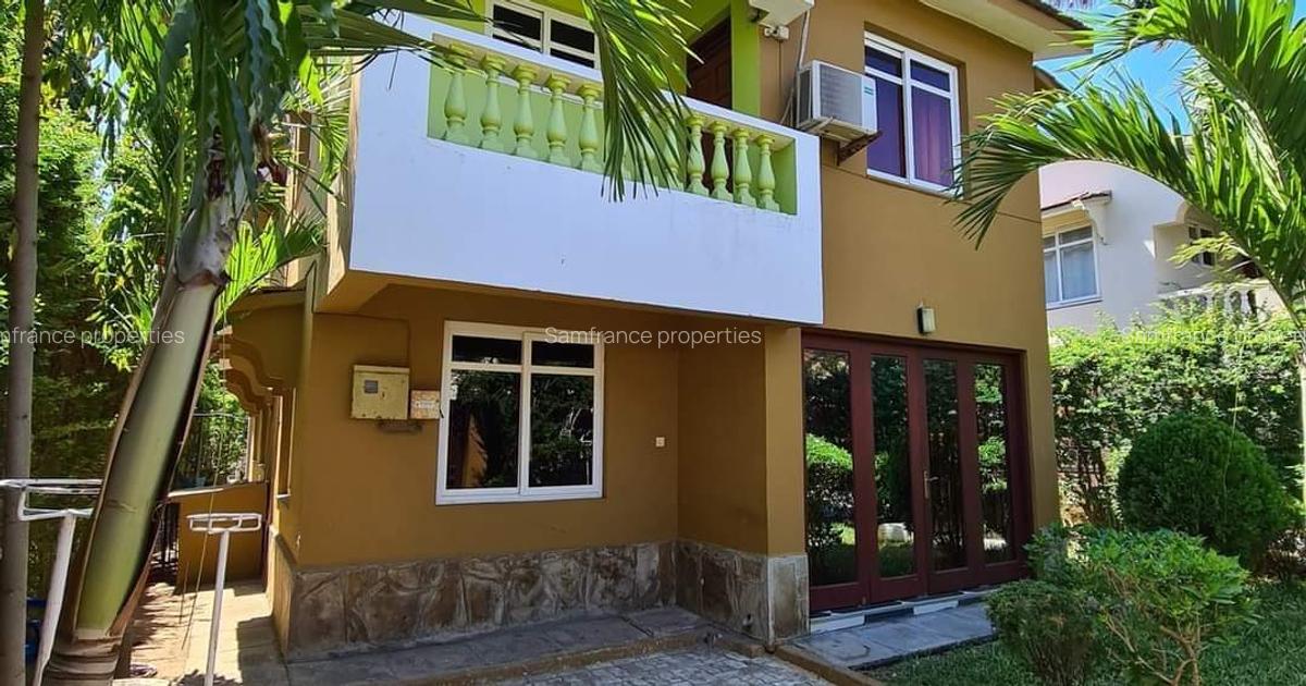 4 Bed Townhouse with En Suite at Nyali Road - 2