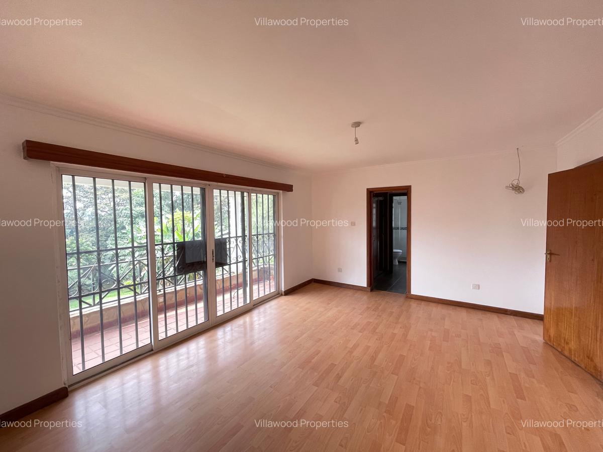 4 Bed Villa with En Suite in Runda - 3