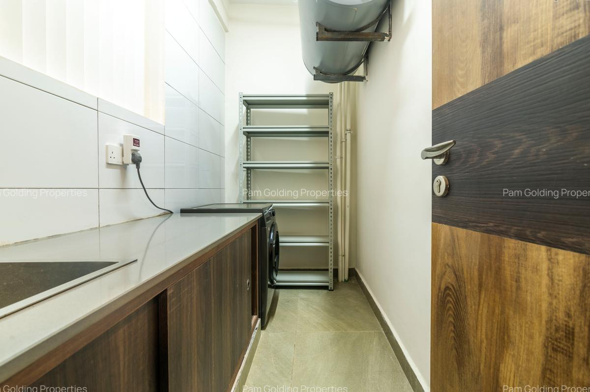 2 Bed Apartment with En Suite at Peponi Road - 9