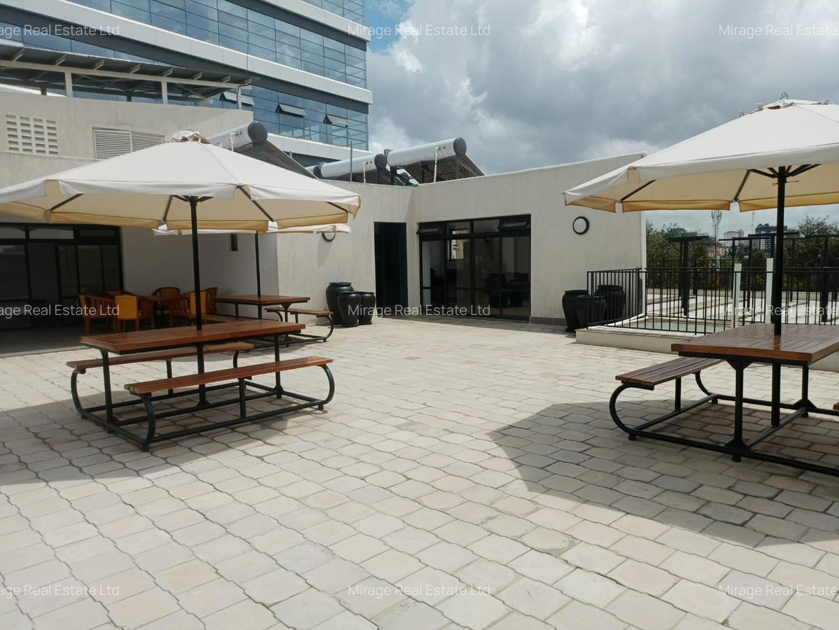 2 Bed Apartment with En Suite in Riverside - 11