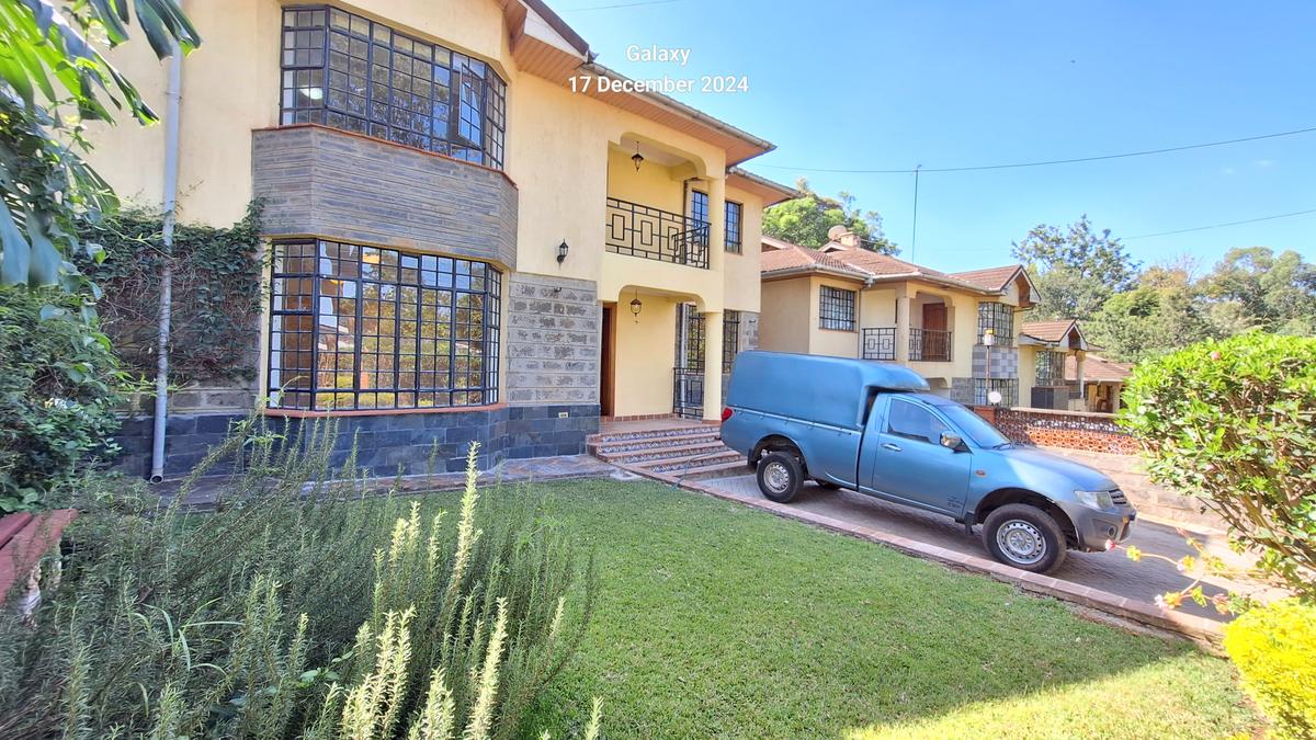 4 Bed Townhouse with En Suite at Off Convent Drive - 1