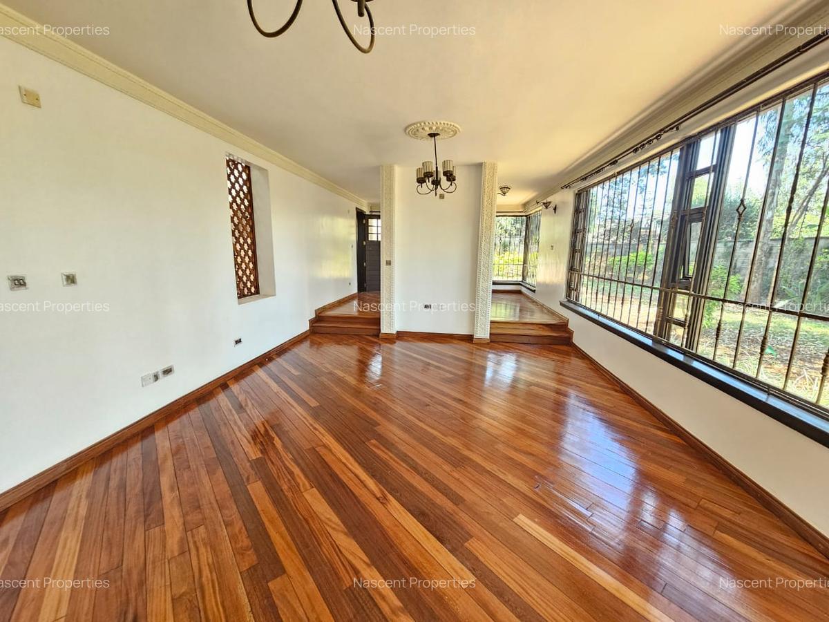 5 Bed House with En Suite in Runda - 17