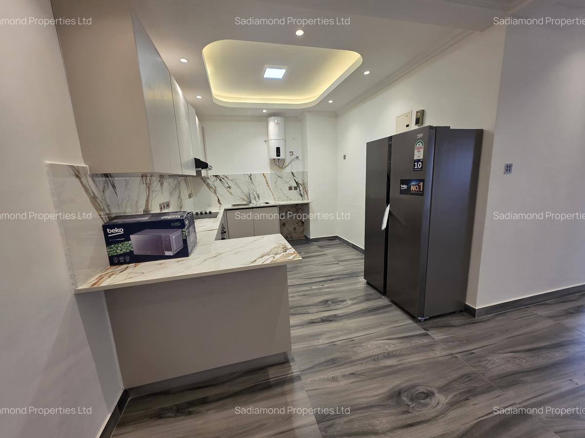 1 Bed Apartment with En Suite in Brookside - 1