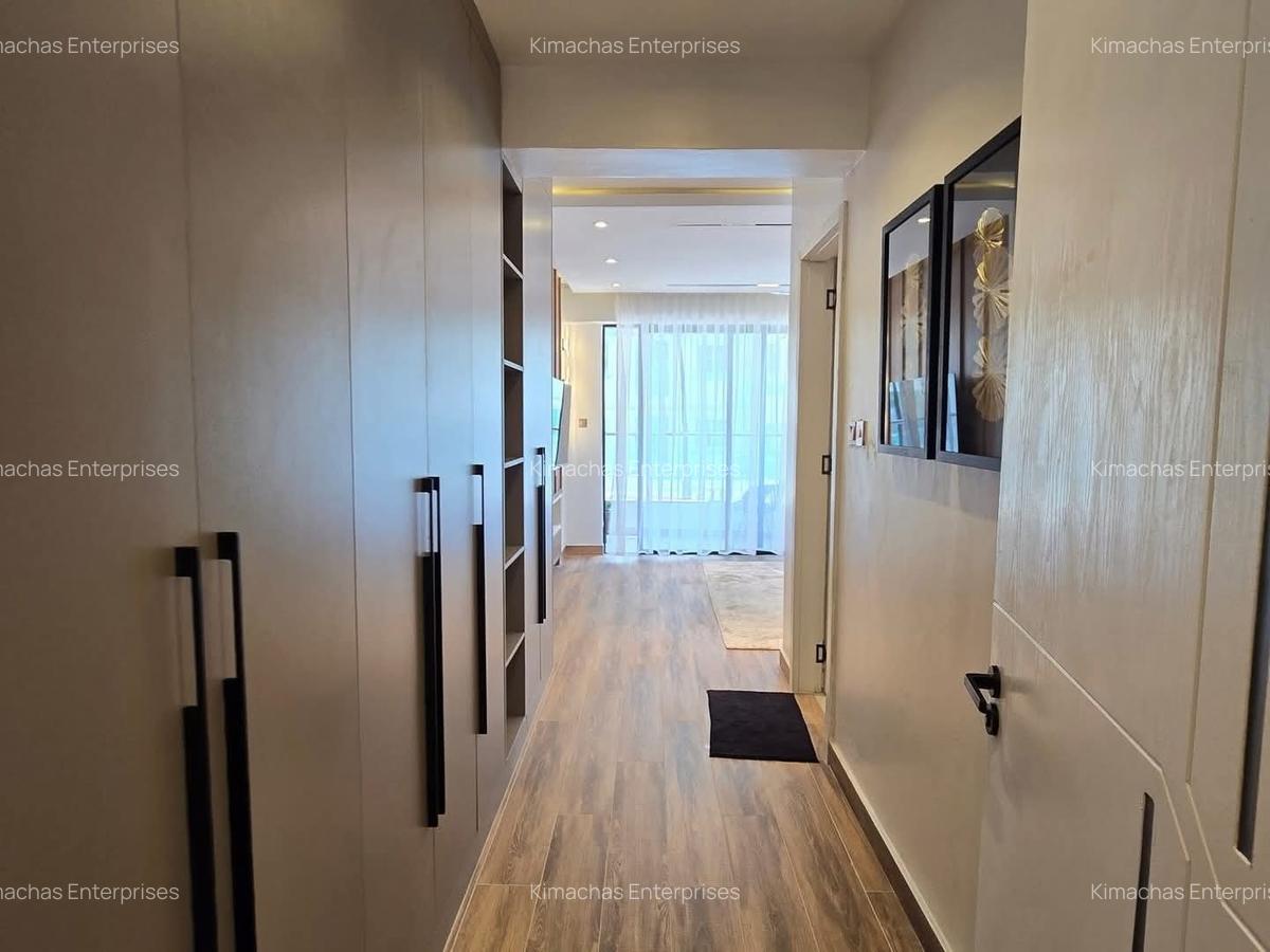 3 Bed Apartment with En Suite at Links Road - 17