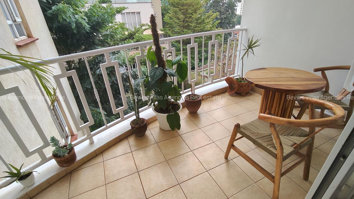 2 Bed Apartment with En Suite at Brookside - 6