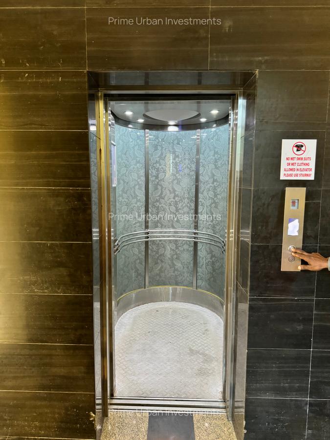 Serviced 2 Bed Apartment with En Suite in Nyali Area - 8