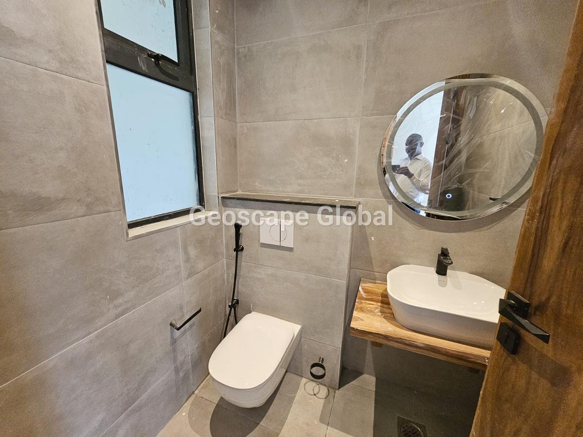 Furnished 4 Bed Apartment with En Suite in Westlands Area - 18