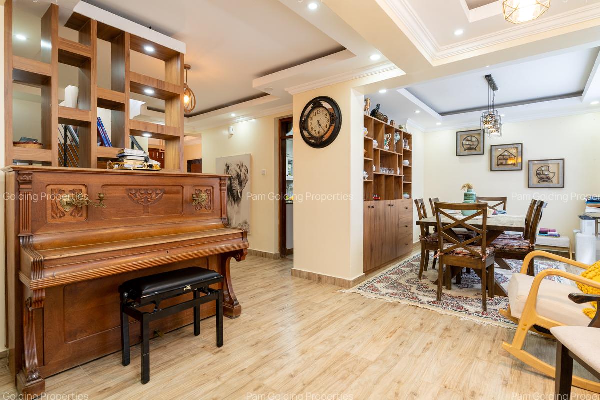 4 Bed Townhouse with En Suite at Off Namanga Road - 3