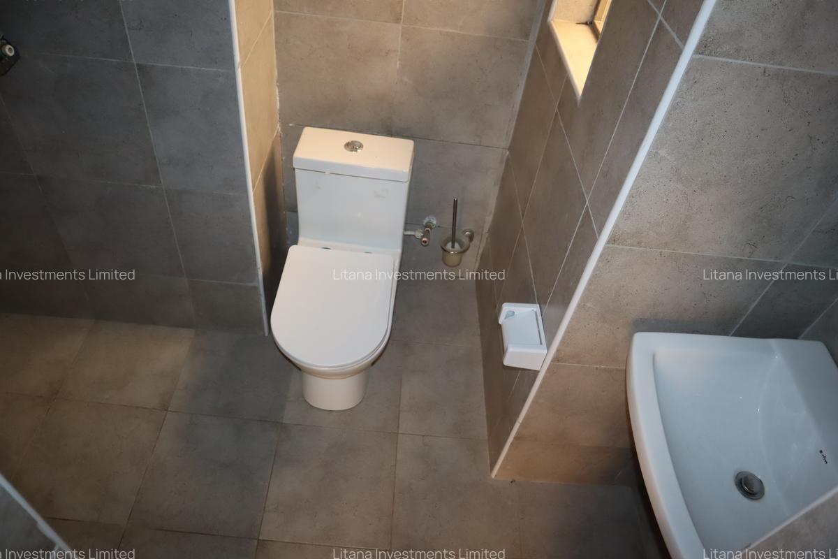 4 Bed House with En Suite at Kamakis - 13