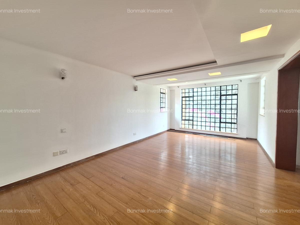 4 Bed Townhouse with En Suite at Kitusuru Ridge - 17