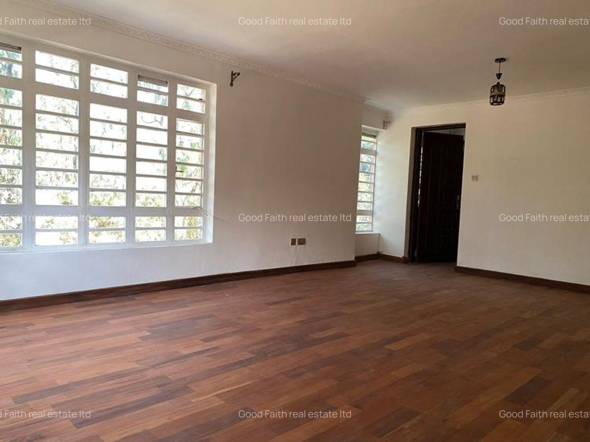 5 Bed Townhouse with En Suite in Karen - 7