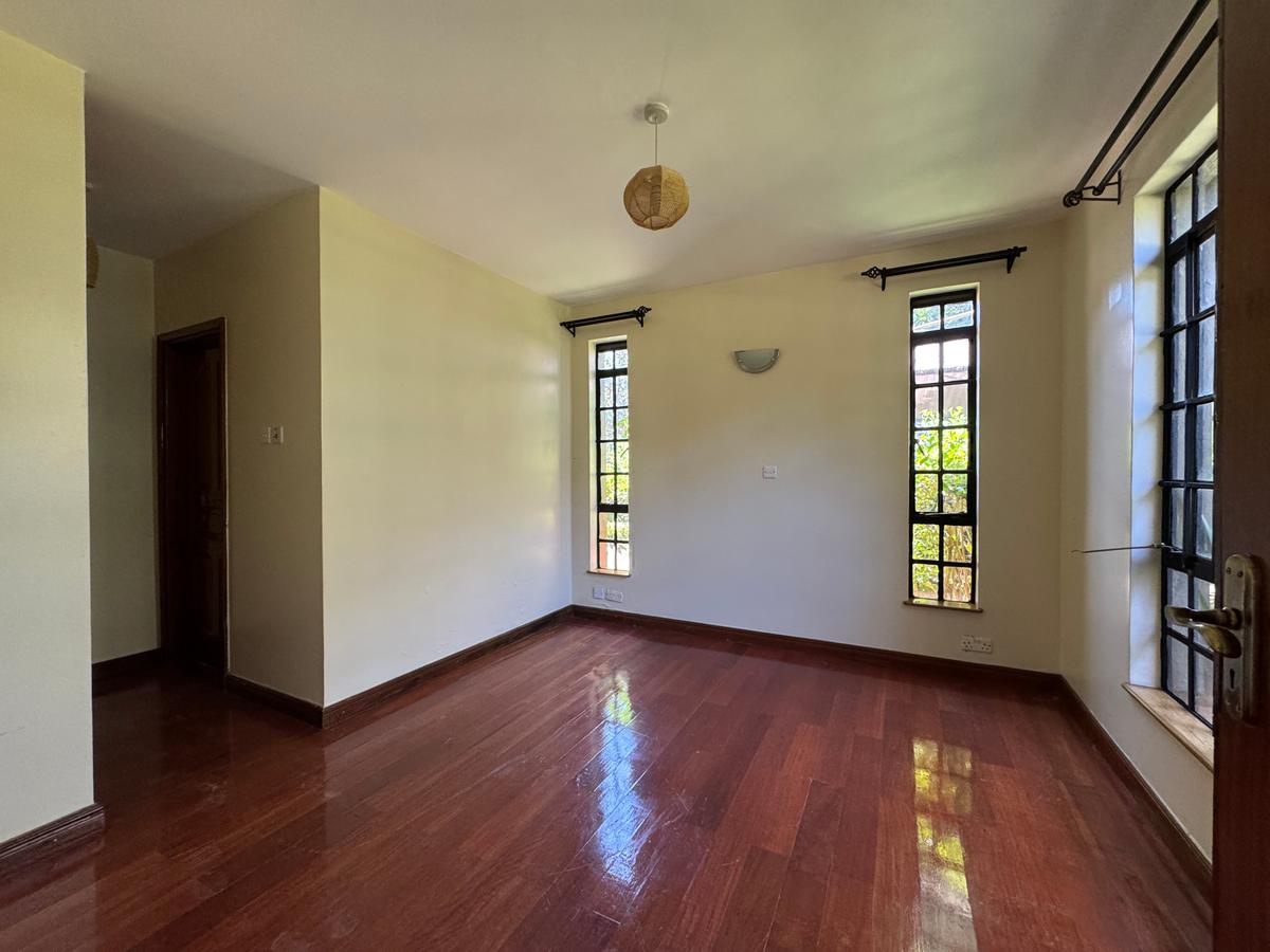 4 Bed House with En Suite in Karen - 11