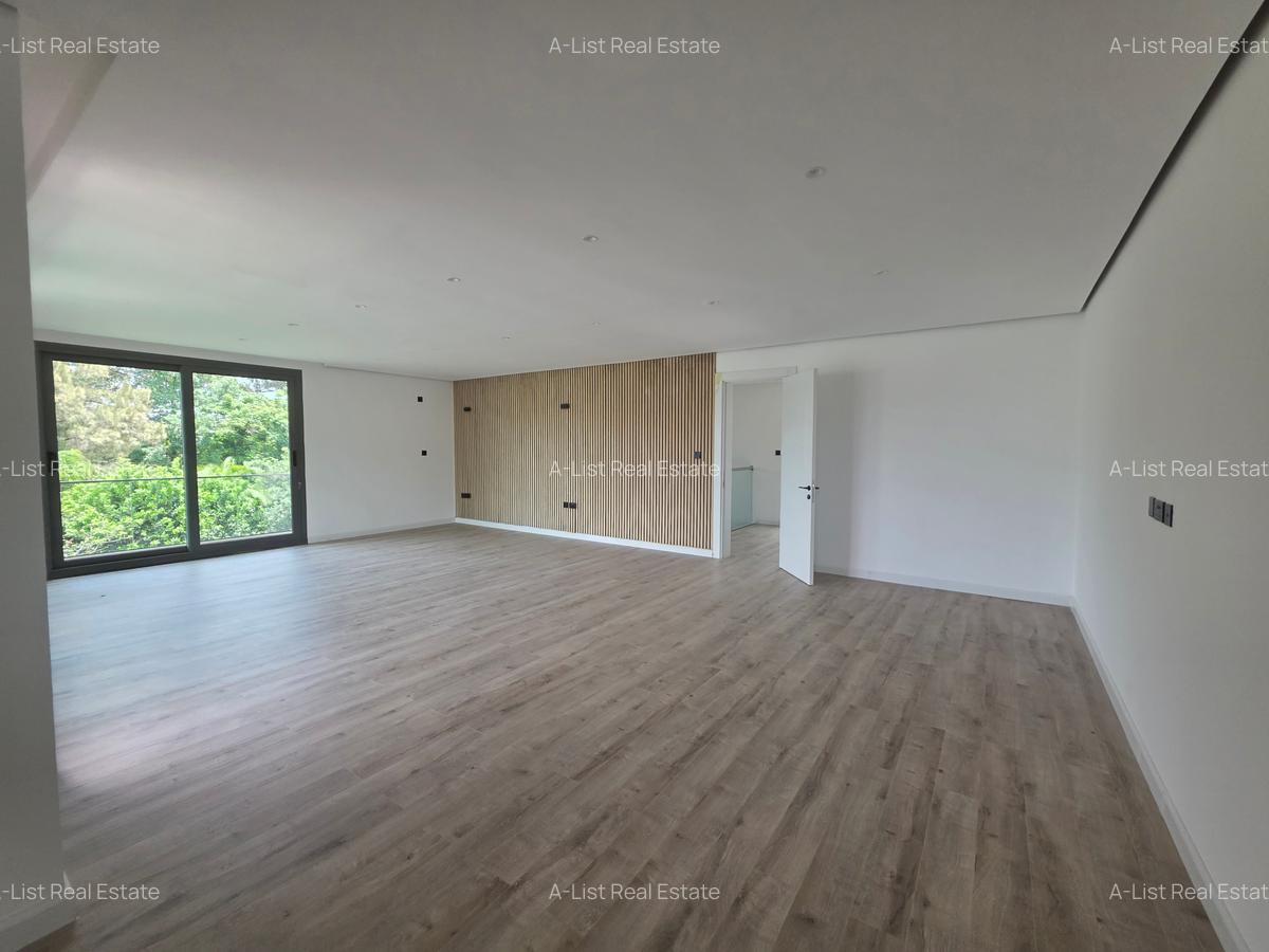 5 Bed Villa with En Suite at Chalbi Drive - 18