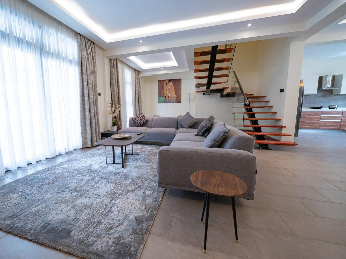 Serviced 3 Bed Apartment with En Suite in Spring Valley - 10