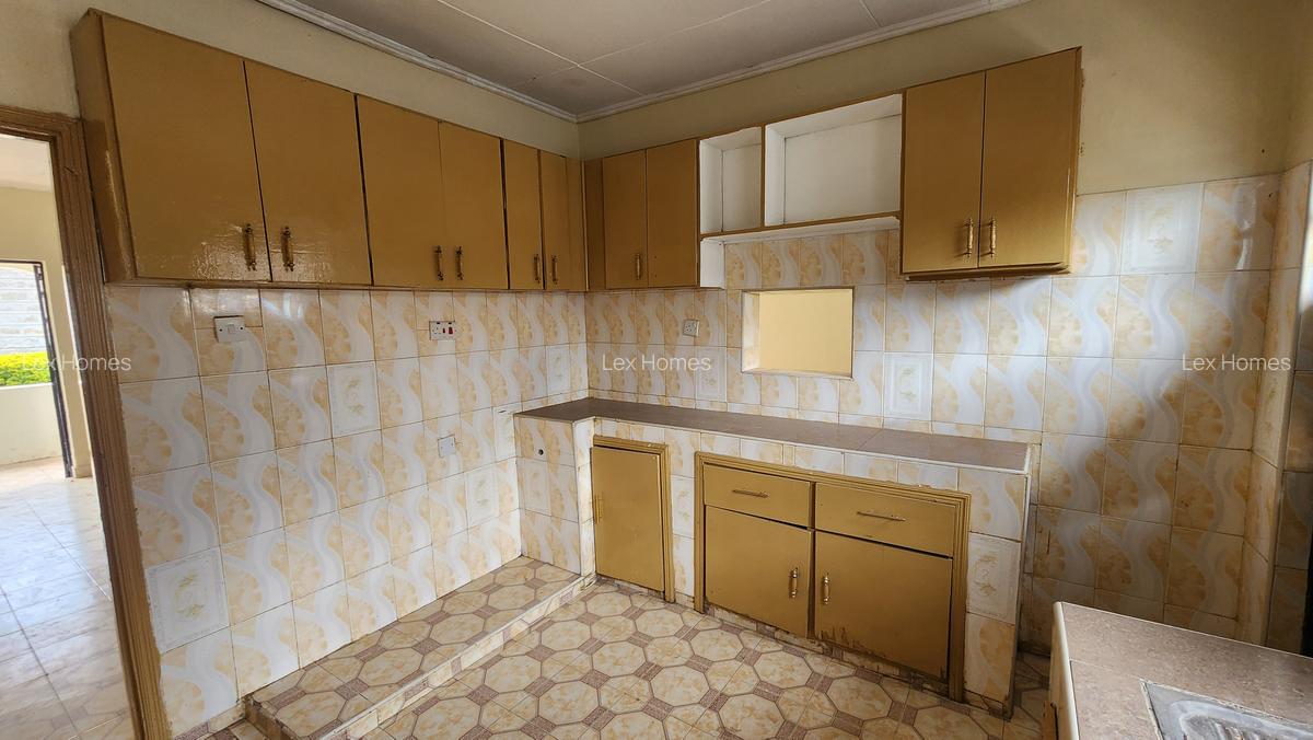 3 Bed House with En Suite at Rimpa Road - 8