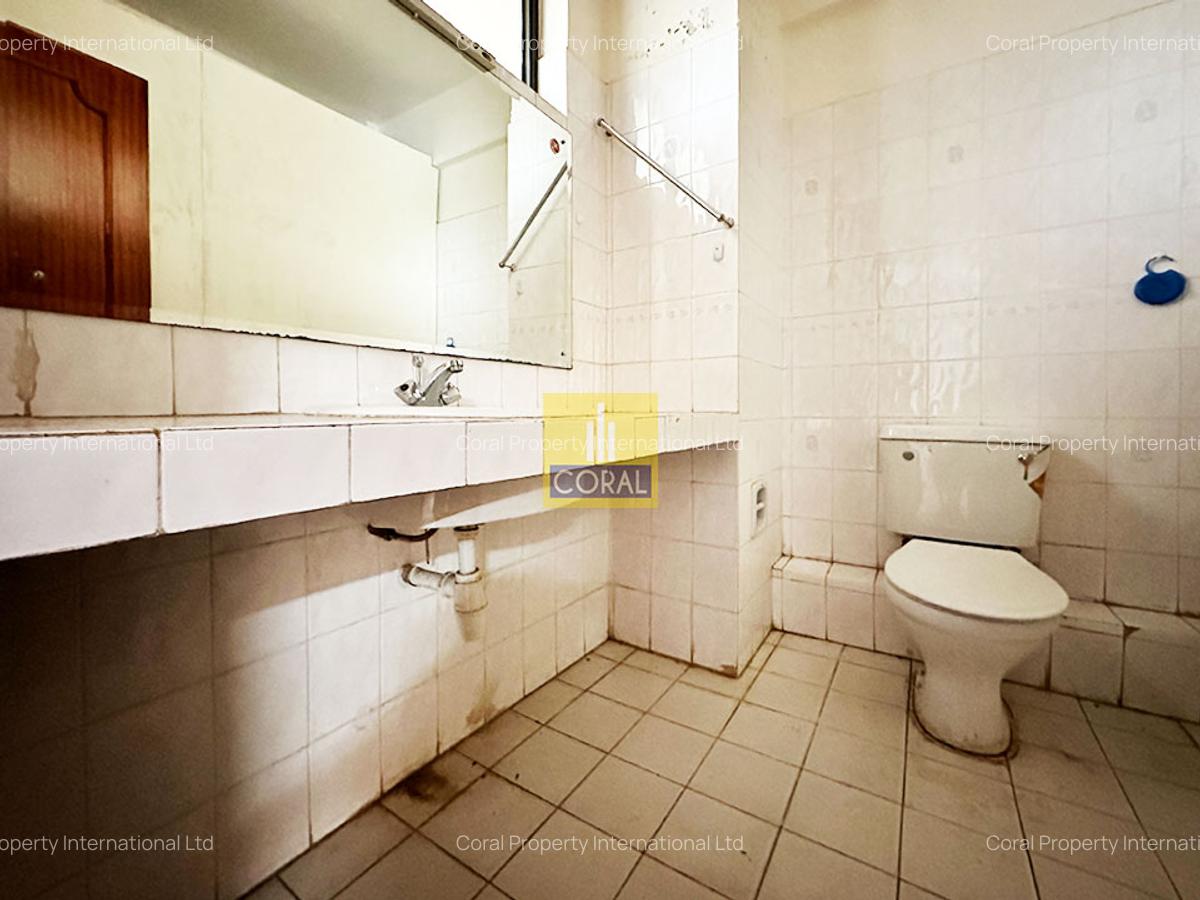 Office in Kilimani - 9