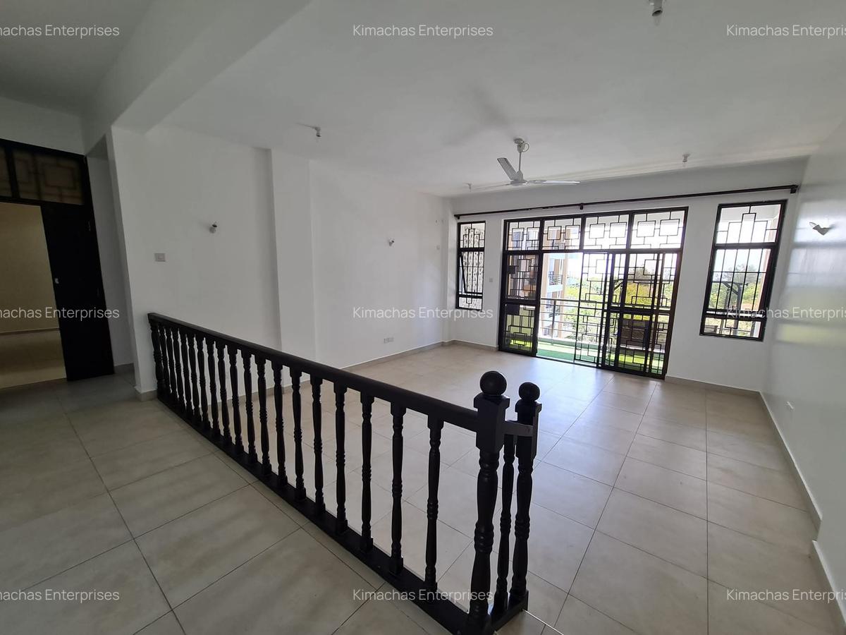 3 Bed Apartment with En Suite at Green Wood Drive - 3