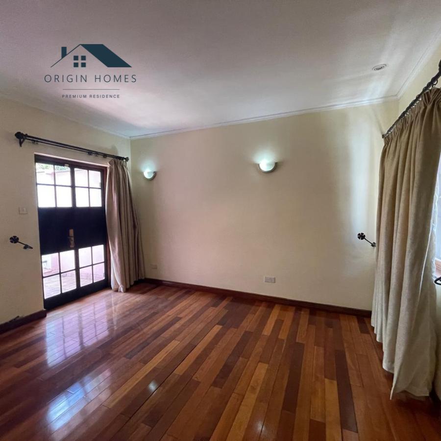 5 Bed Townhouse with En Suite at General Mathenge - 11