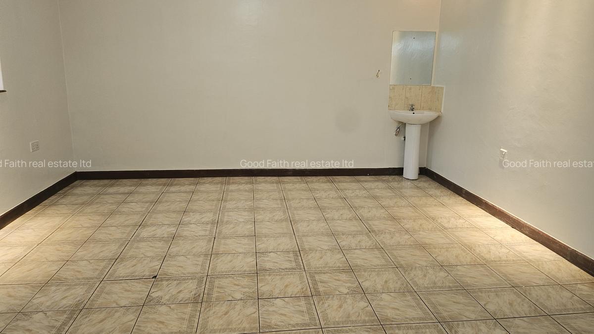 3 Bed House with En Suite in Runda - 5