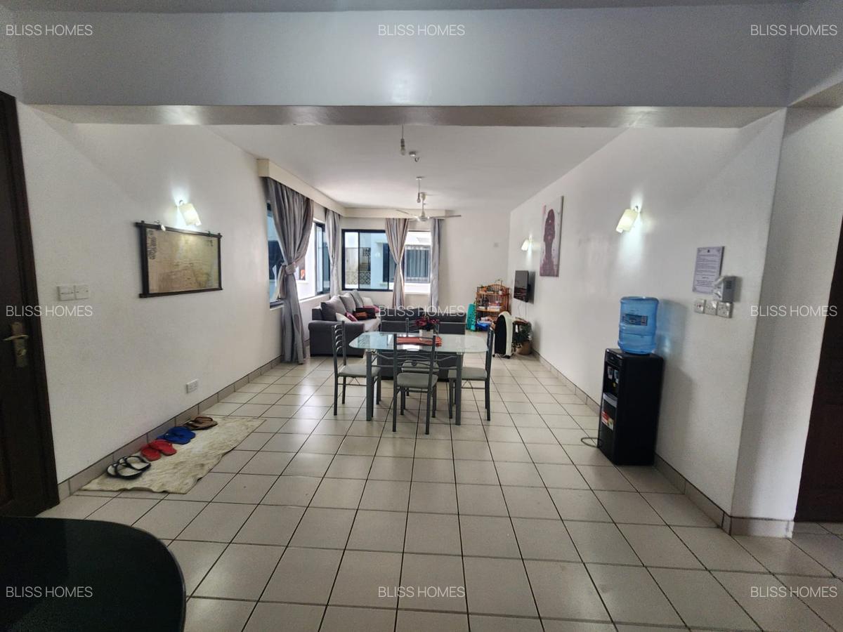 2 Bed Apartment with En Suite at Nyali Road - 17