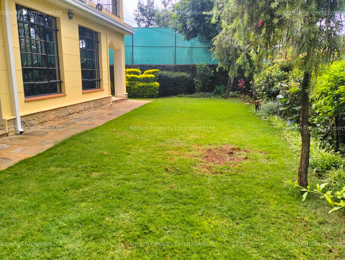 4 Bed Townhouse with En Suite in Lavington - 17