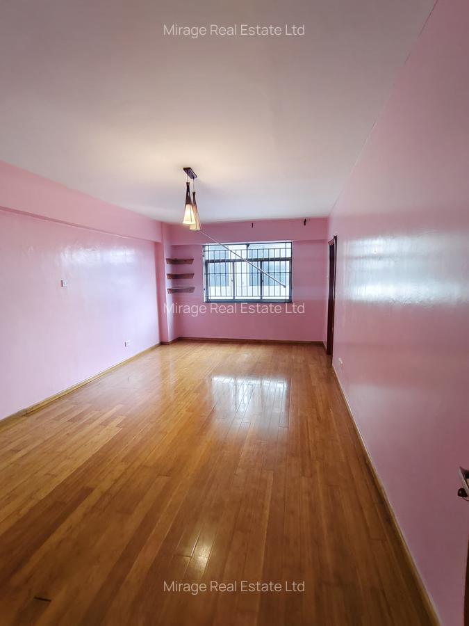 4 Bed Apartment with En Suite in Lavington - 13