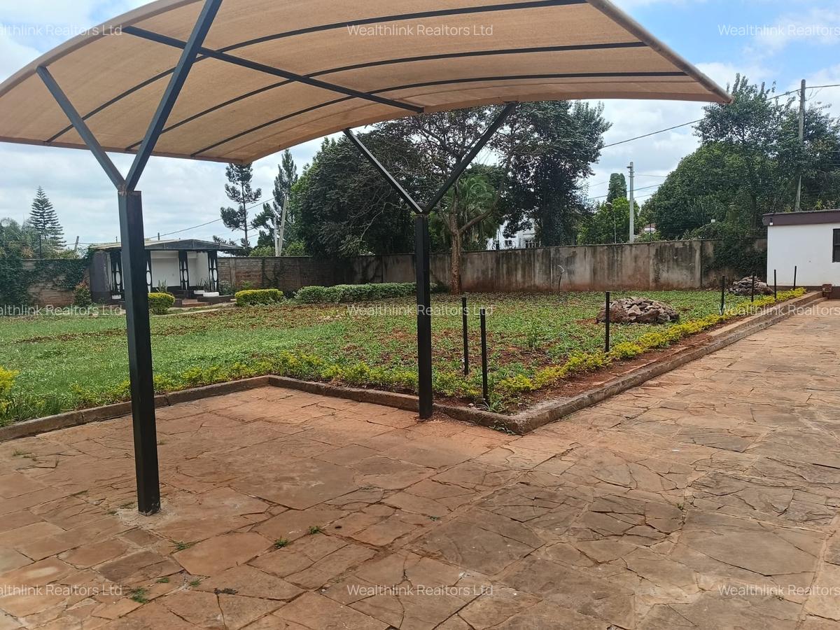 5 Bed House with En Suite at Runda - 17