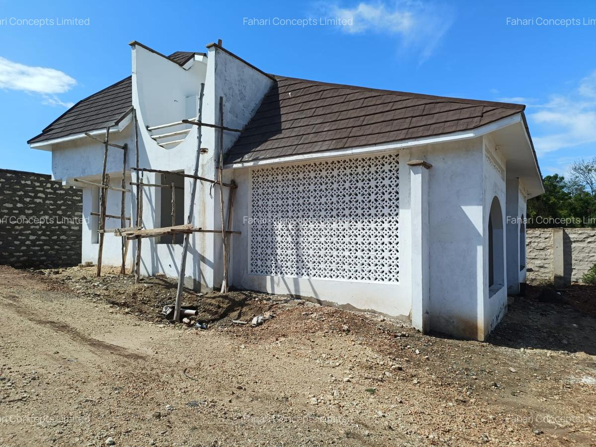4 Bed Villa with En Suite in Diani - 11