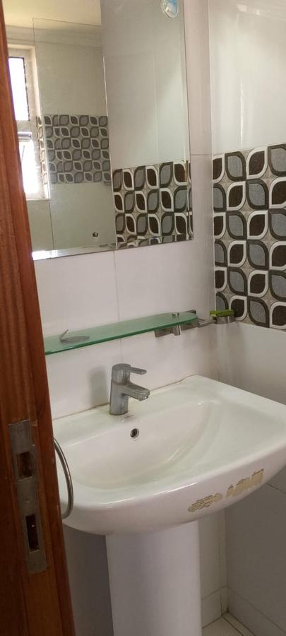 4 Bed Apartment with En Suite in Kilimani - 5