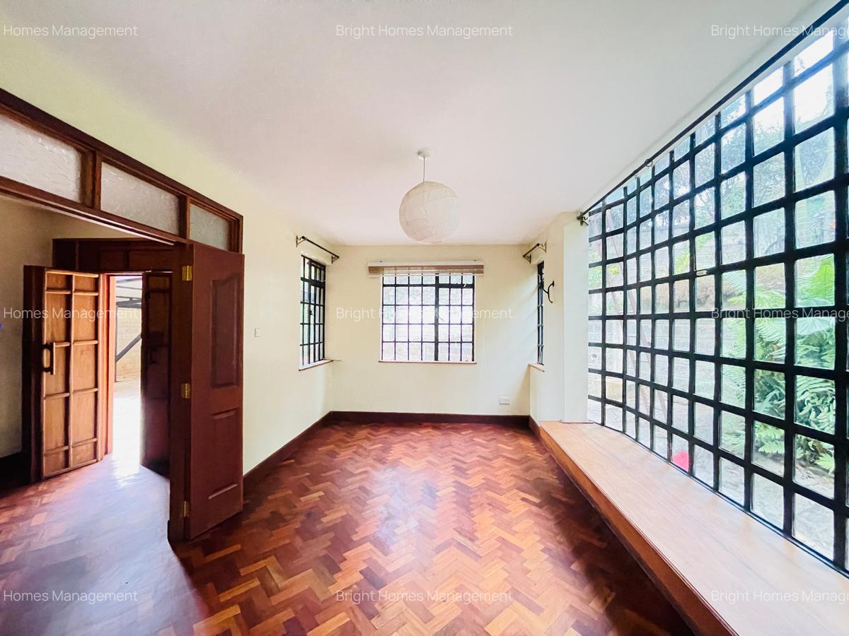 4 Bed Villa with En Suite in Muthaiga - 14