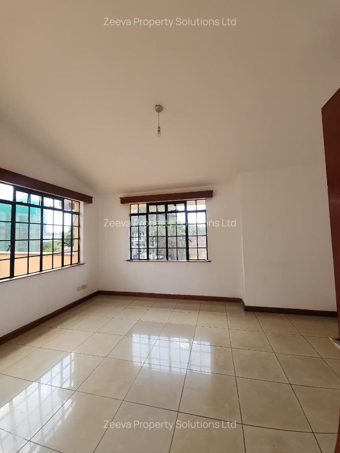 2 Bed Apartment with En Suite in Westlands Area - 9