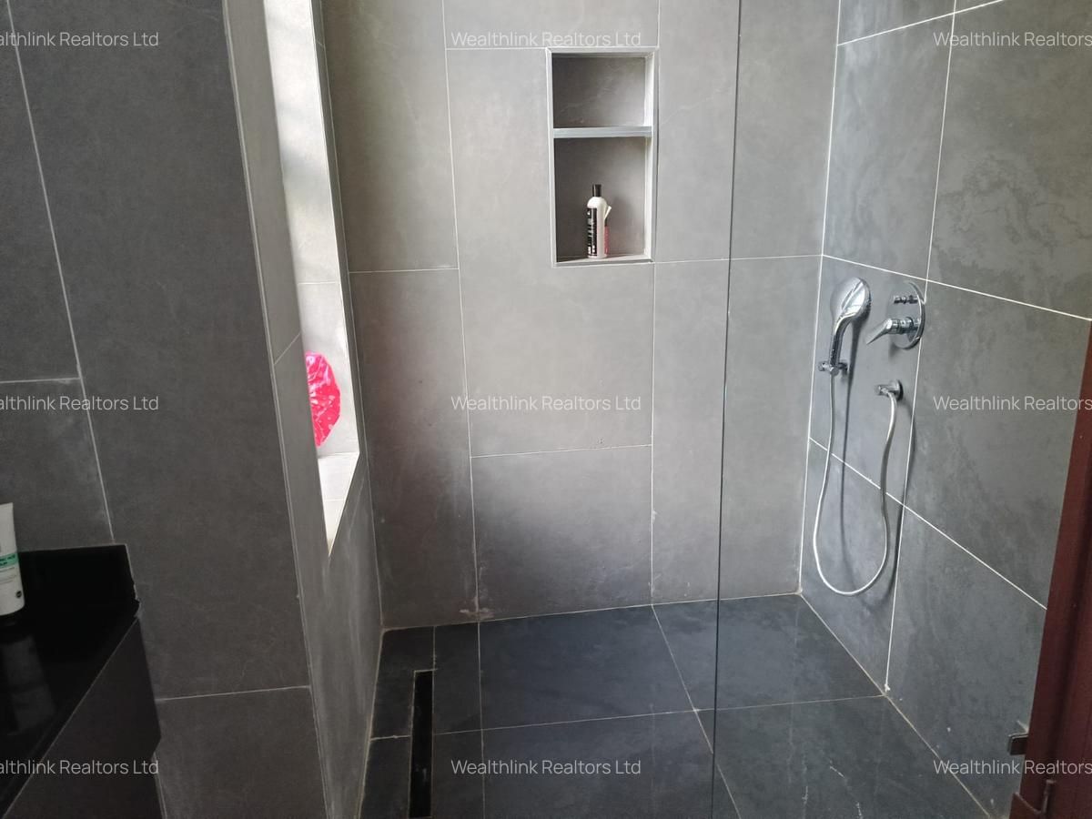 5 Bed House with En Suite at Runda - 12