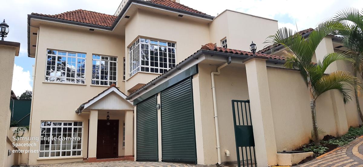 4 Bed Townhouse with En Suite in Westlands Area - 20