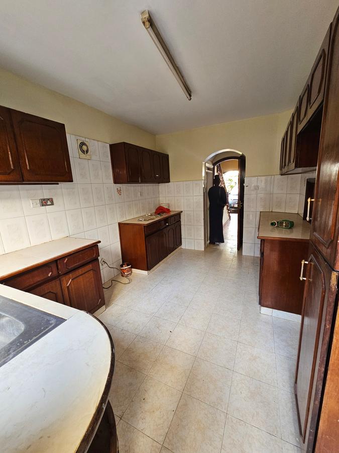 4 Bed Townhouse with En Suite at Kileleshwa - 13