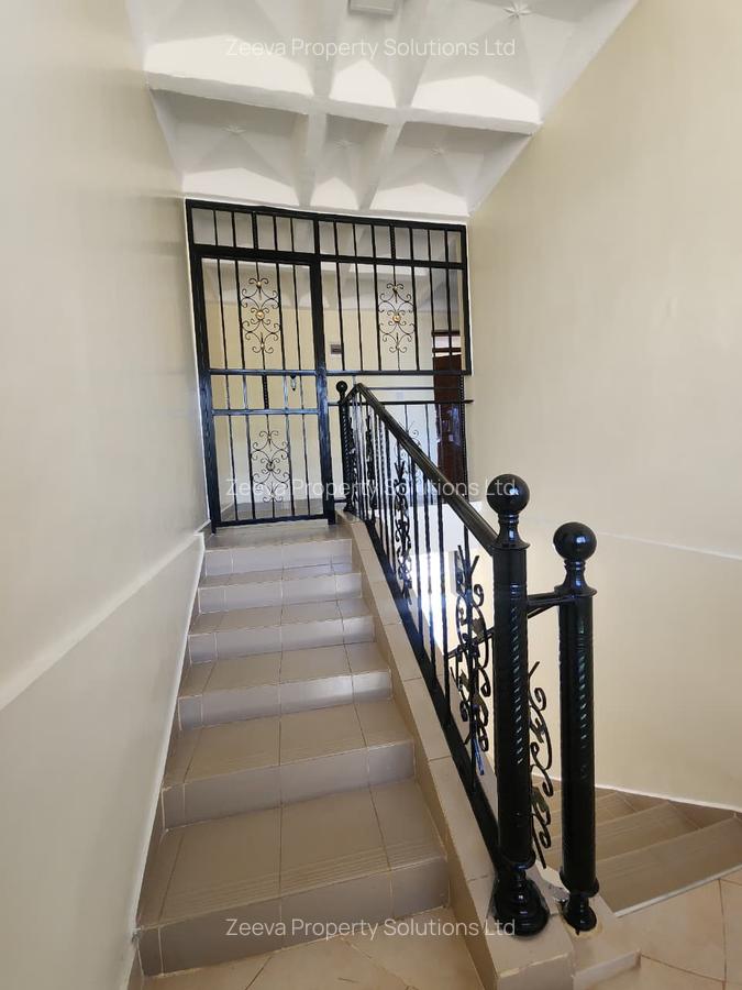 4 Bed House with En Suite in Runda - 9
