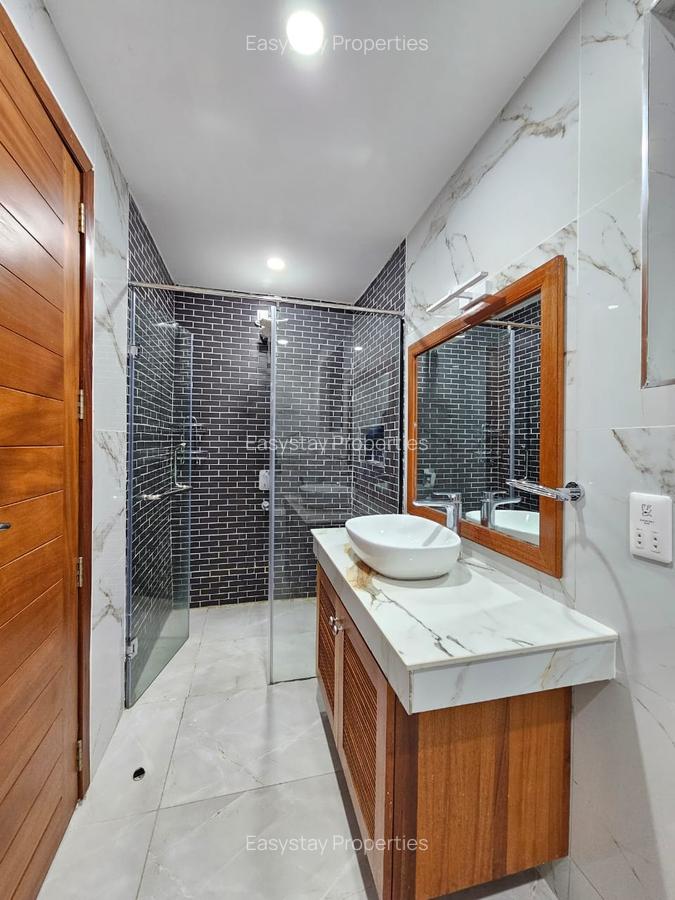 4 Bed Apartment with En Suite in Westlands Area - 3