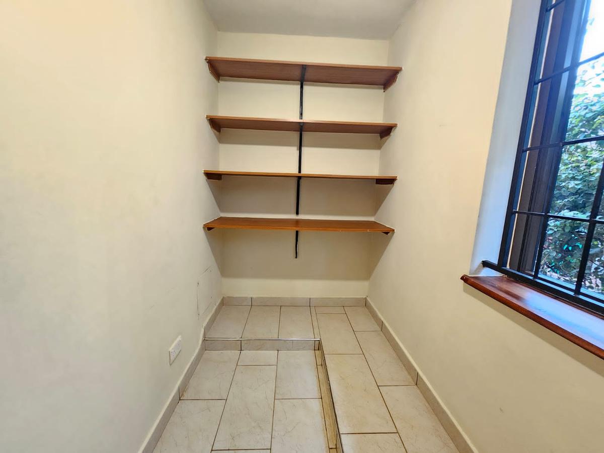 4 Bed Townhouse with En Suite in Runda - 8