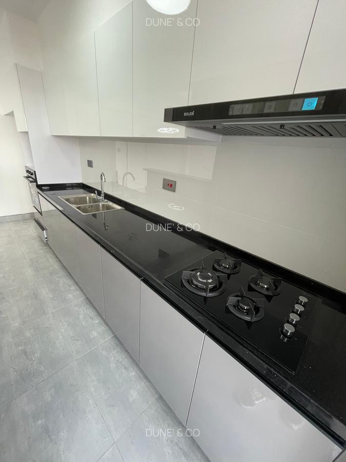 2 Bed Apartment with En Suite in Kilimani - 6