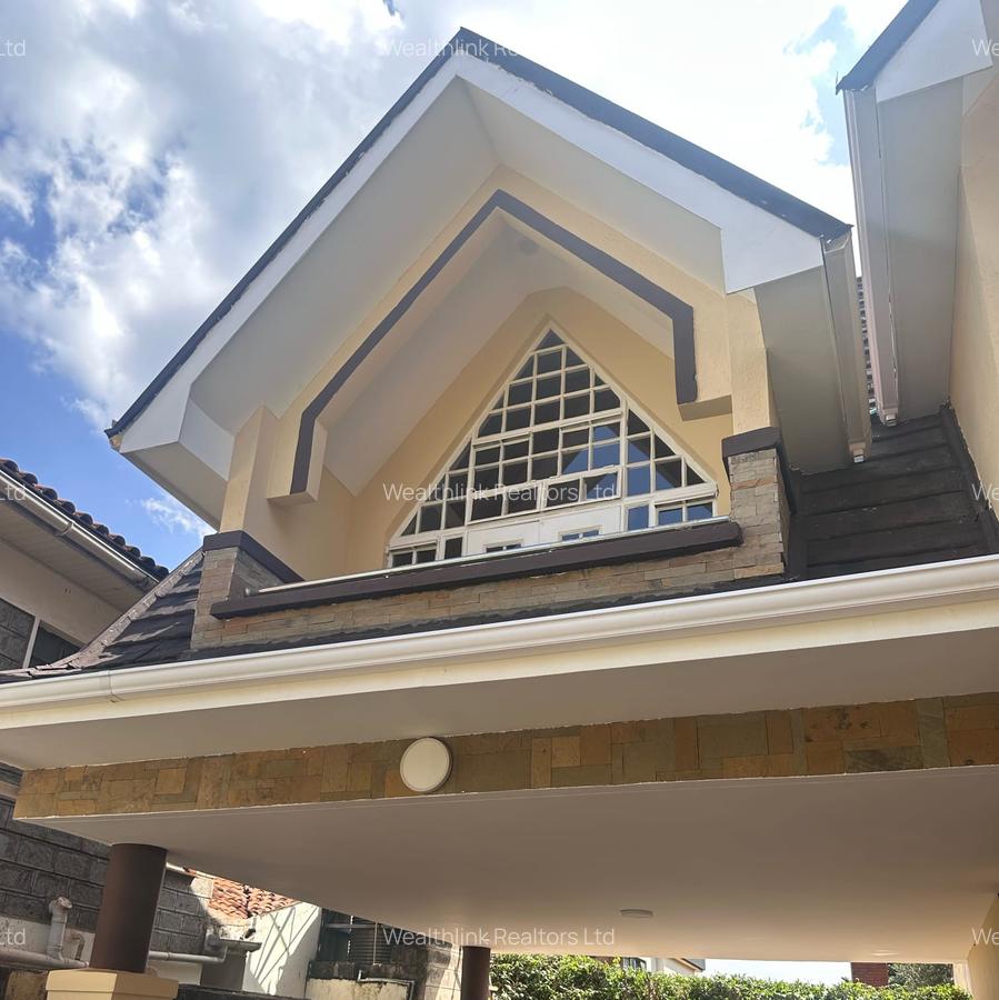 3 Bed Townhouse with En Suite at Nyari West - 4
