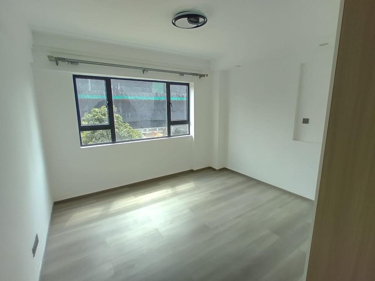 Serviced 2 Bed Apartment with En Suite at Yaya Centre - 4