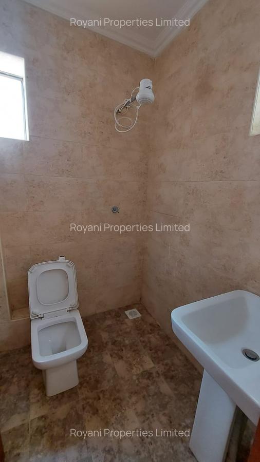 3 Bed Apartment with En Suite at Suguta Road - 6
