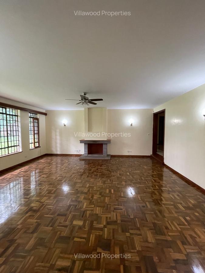 5 Bed Villa with En Suite in Nyari - 4