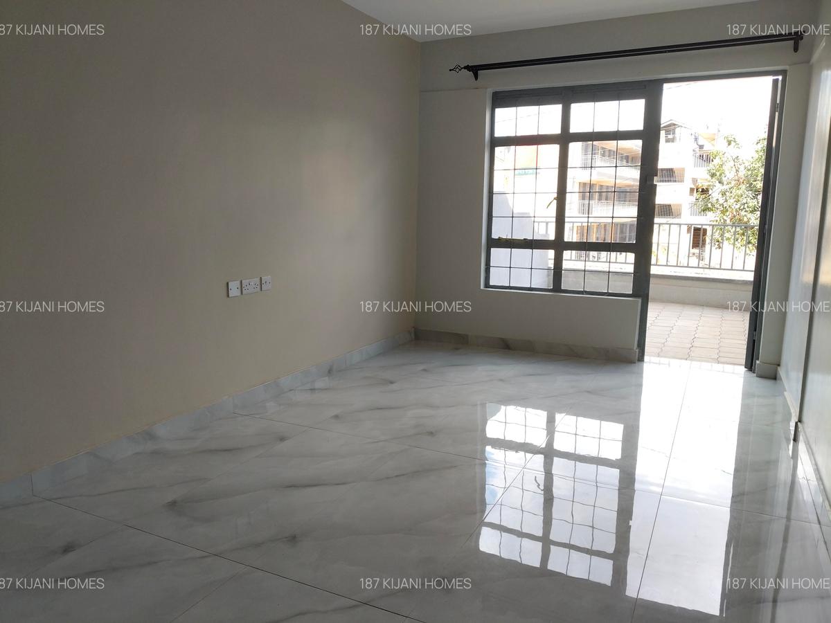 Studio Apartment with En Suite at Naivasha Road - 3