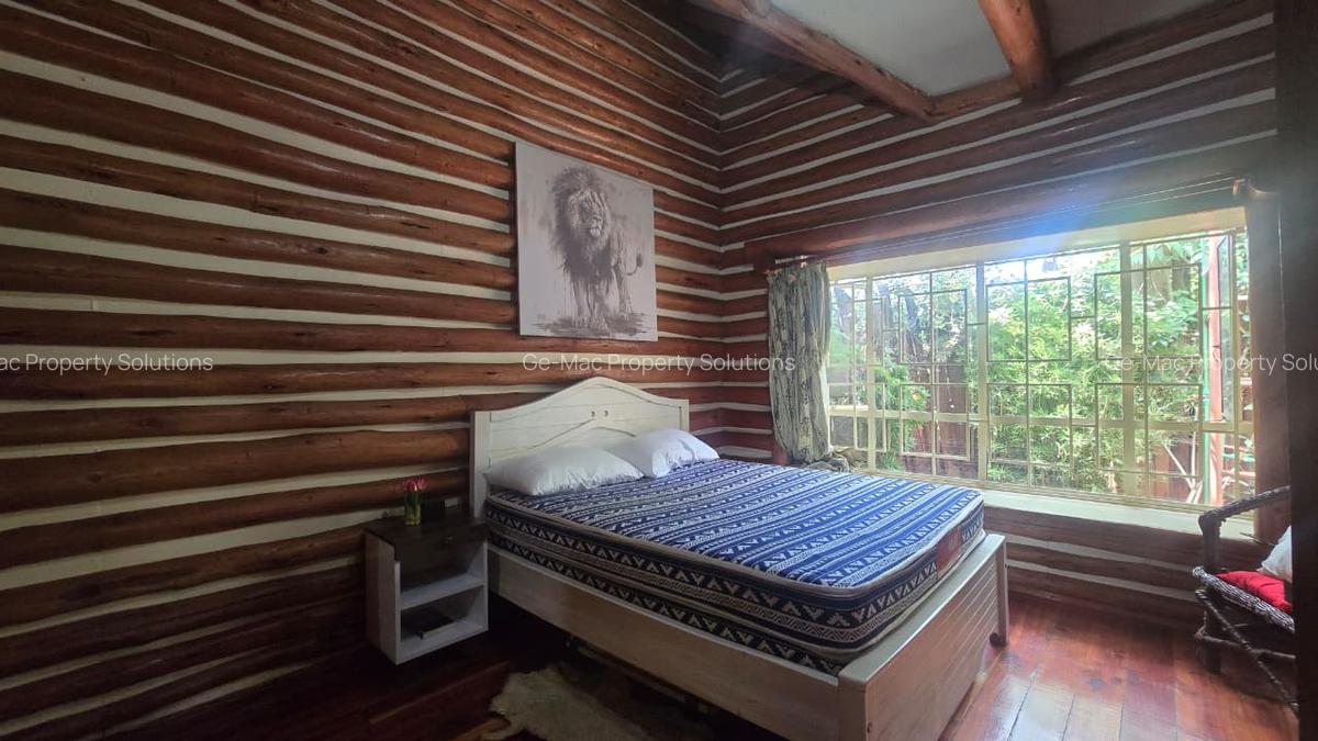 2 Bed House with En Suite in Ridgeways - 7