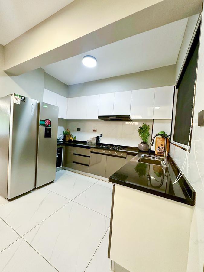 4 Bed Apartment with En Suite in Lavington - 6