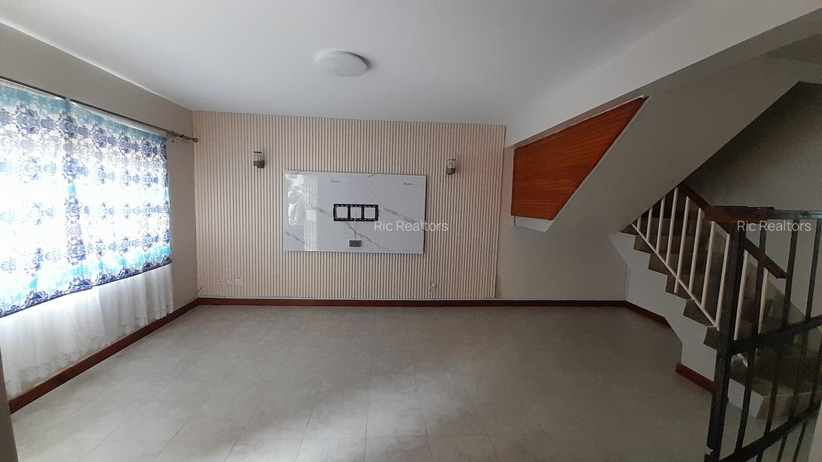 4 Bed Townhouse with En Suite at Rapta Road - 4
