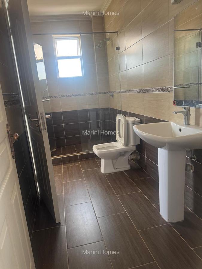 3 Bed Apartment with En Suite in Riverside - 15