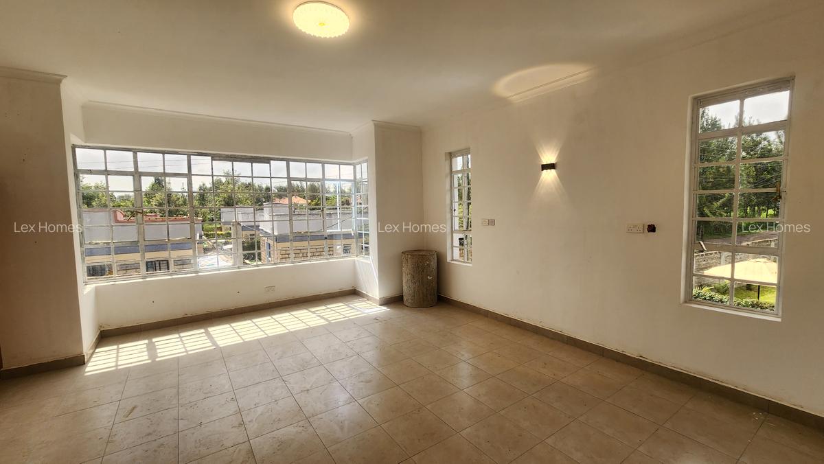 4 Bed House with En Suite at Rimpa - 12